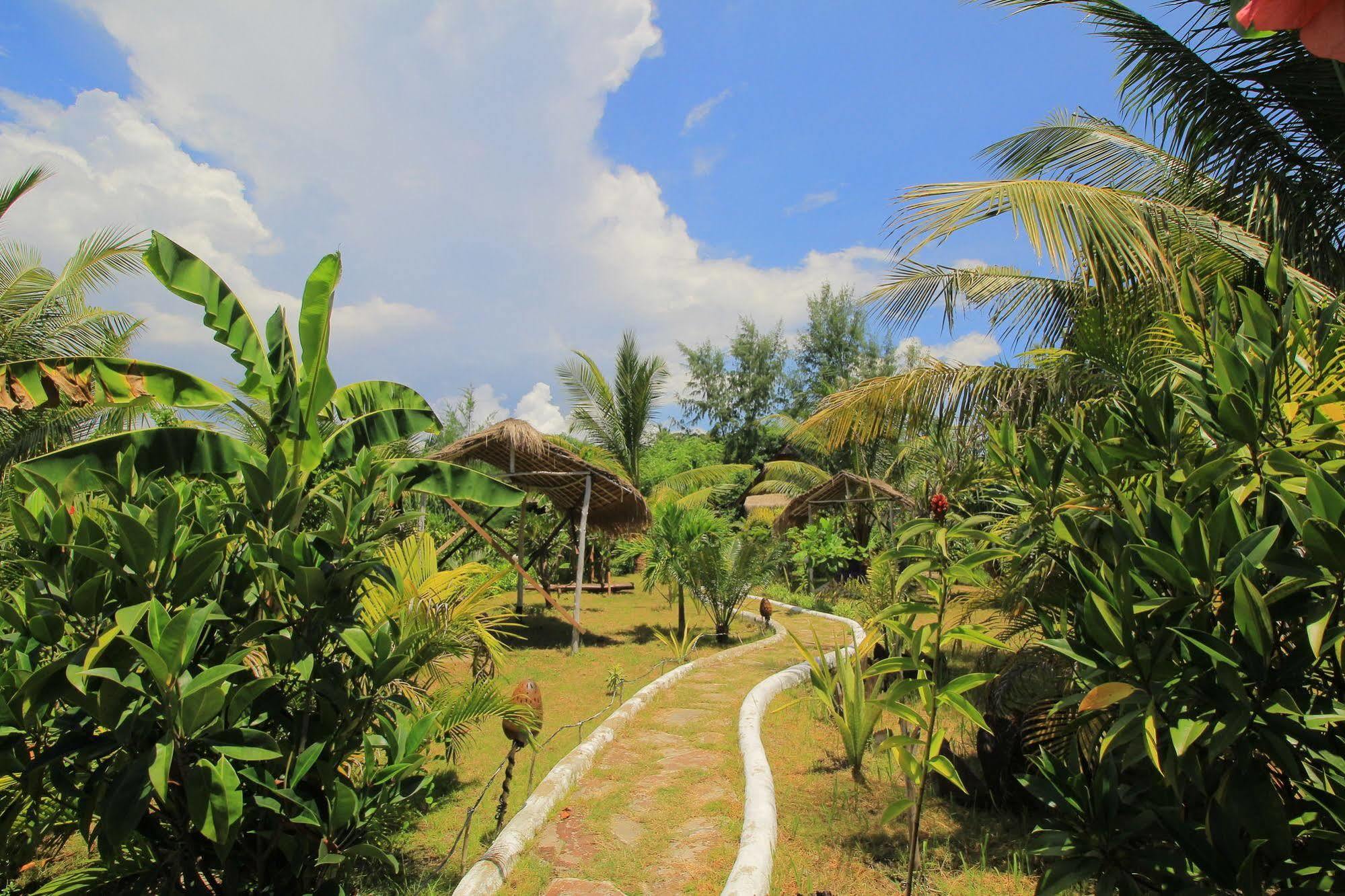 Adeng-Adeng Bungalows Gili Meno Exterior photo